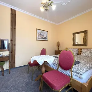 Luxi Romantik , Budapest Magyarország
